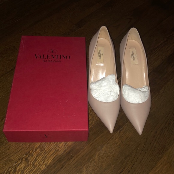 Valentino Shoes - valentino nude pumps